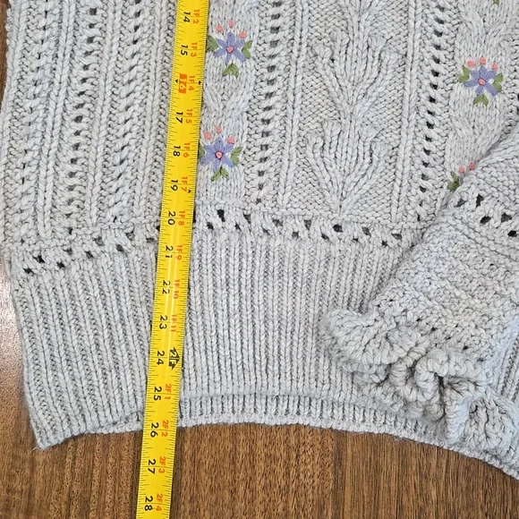 Zara Gray Embroidered Oversized Sweater - Picture 6 of 15